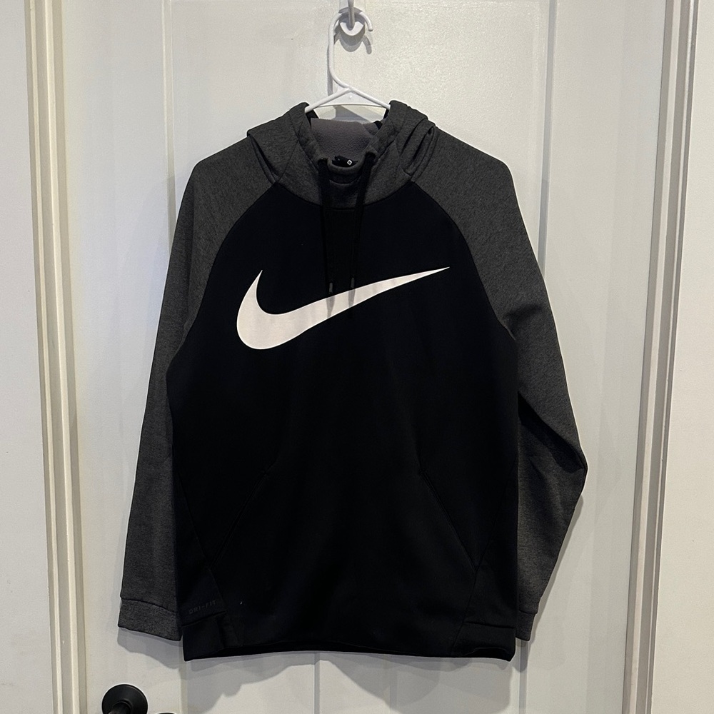 Nike Men's Black and Dark Gray Hoodie